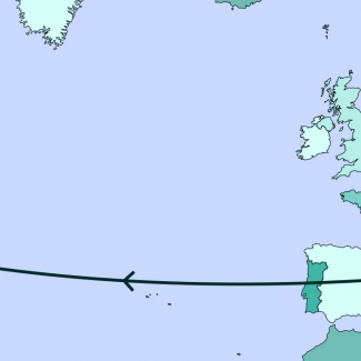 Une carte illustrant la plupart de l'Amérique du Nord, de l’Europe, et une partie de l’Afrique. Une ligne traverse divers endroits de la carte.